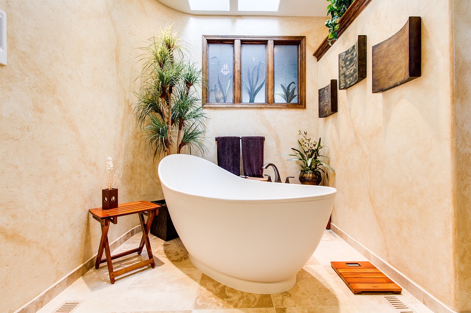 How to Choose a New Soaker Bathtub